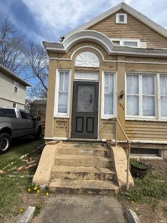 $139,000 | 1414 Southeast 1st Street, Evansville, IN 47713