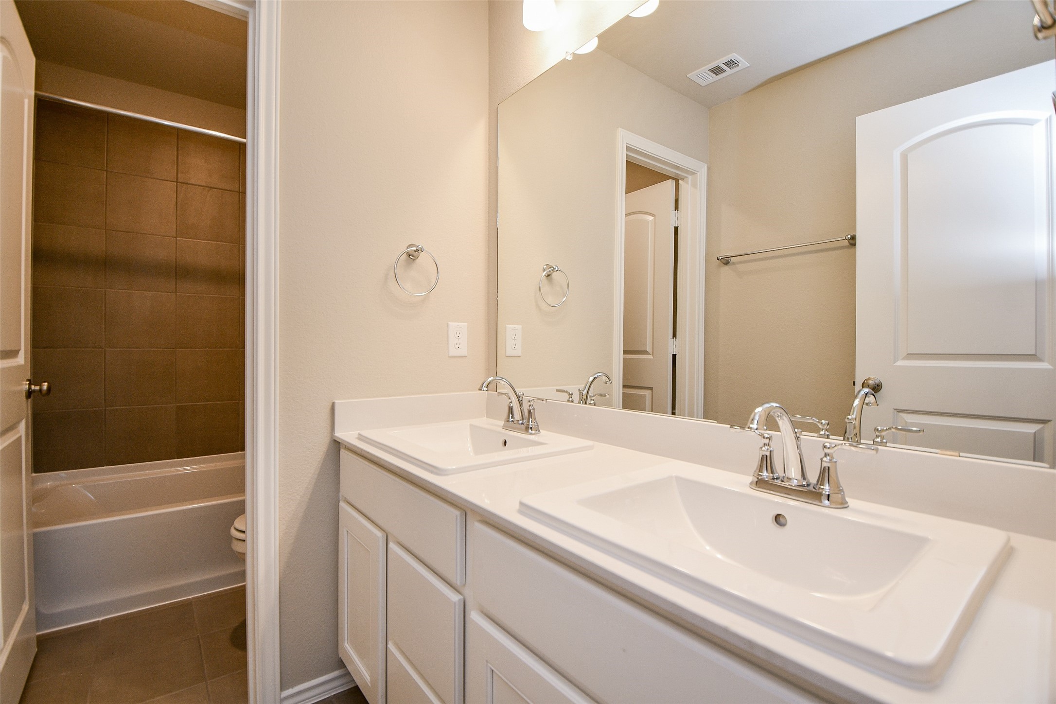 2914 Scanlan Meadow Missouri City, TX 77459 - Photo 23 of 31 Bath