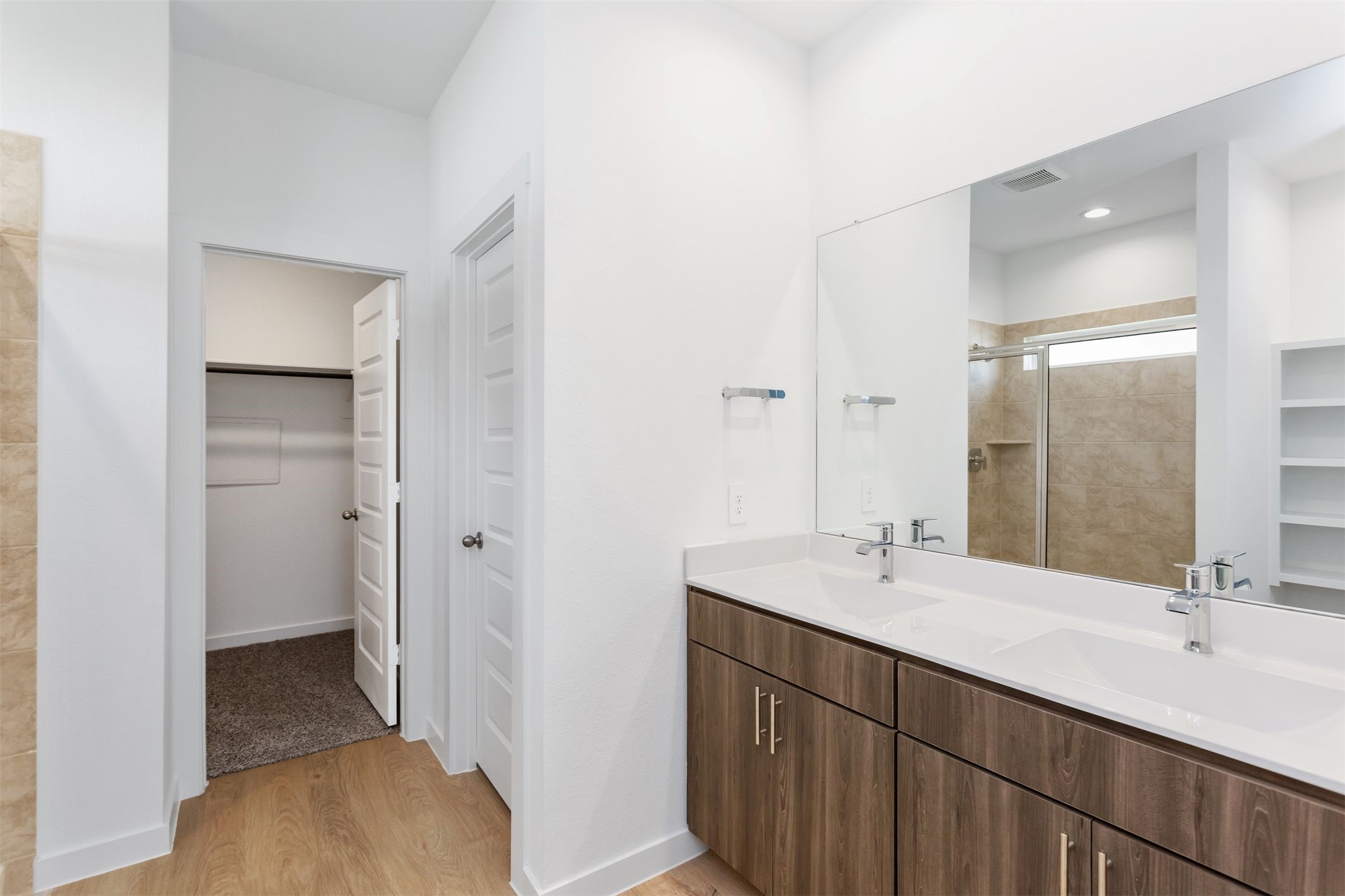 2828 Willow Gulch Way Rosenberg, TX 77469 - Photo 10 of 29
