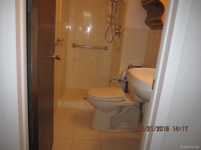 42957 Versailles Road Canton, MI 48187 - Photo 10 of 12
