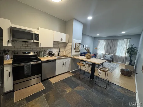 $525,000 | 1007 Allen Avenue, St. Louis, MO 63104
