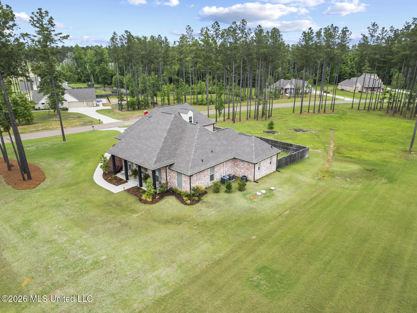 400 Fallen Acorn Circle Brandon, MS 39047 - Photo 7 of 49 400 FAllen Acorn Cir drone-2