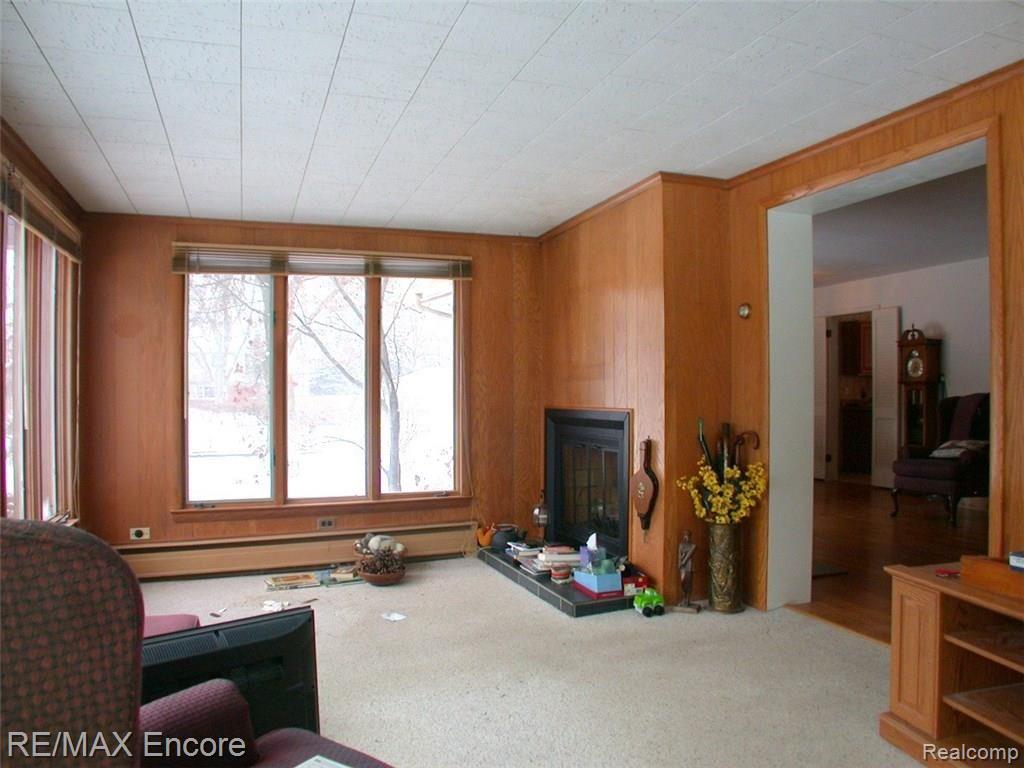 32121 Red Clover Road Farmington Hills, MI 48334 - Photo 25 of 45