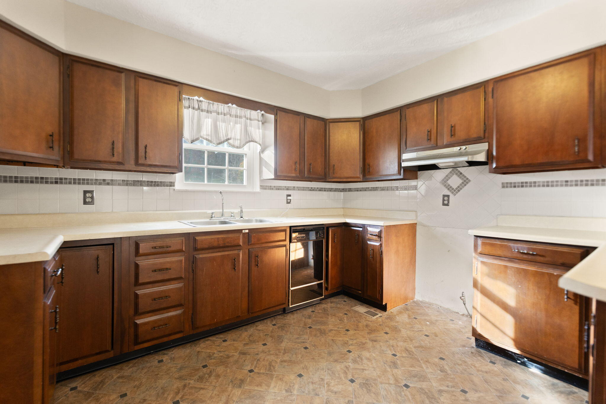 84 Terrill Road Campton, KY 41301 - Photo 9 of 67 9-web-or-mls-8-print-118A3955 - Copy