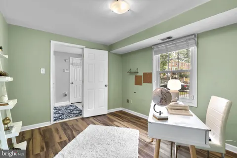$510,000 | 7927 Central Park Circle, Alexandria, VA 22309