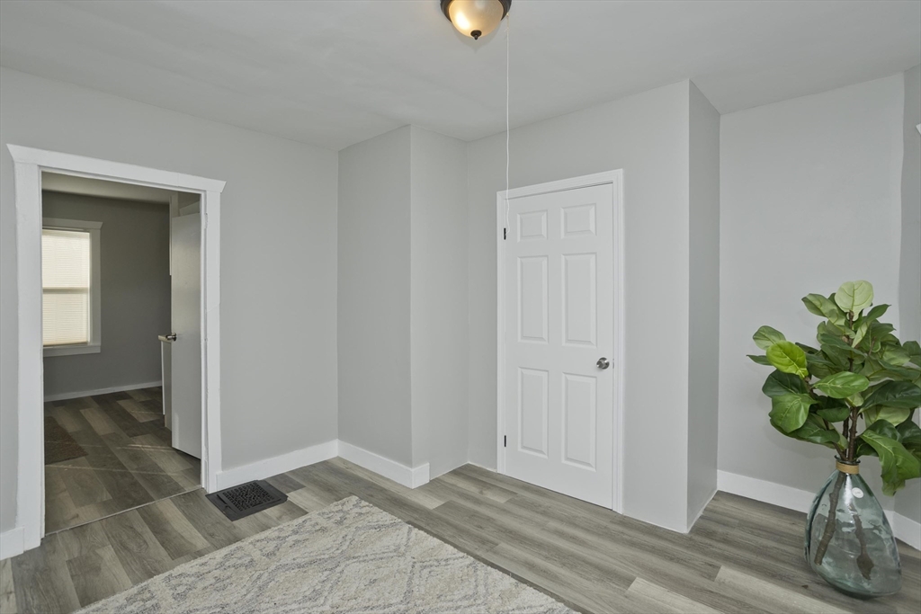 28 Medford Street Springfield, MA 01107 - Photo 18 of 33 Gallery Image 18