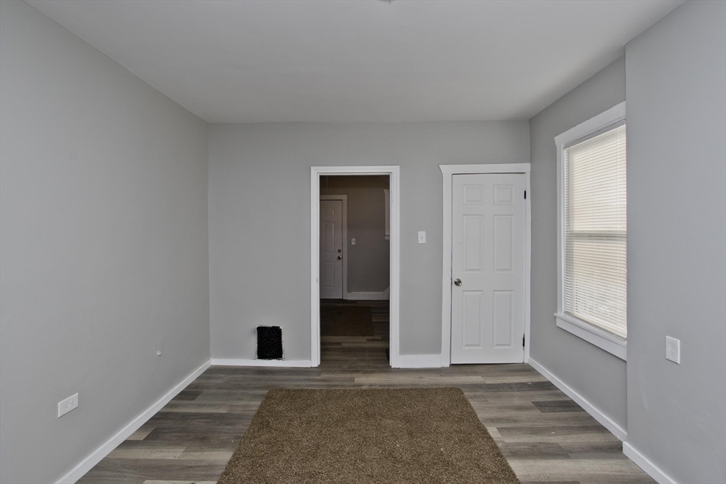 28 Medford Street Springfield, MA 01107 - Photo 7 of 33 Gallery Image 7