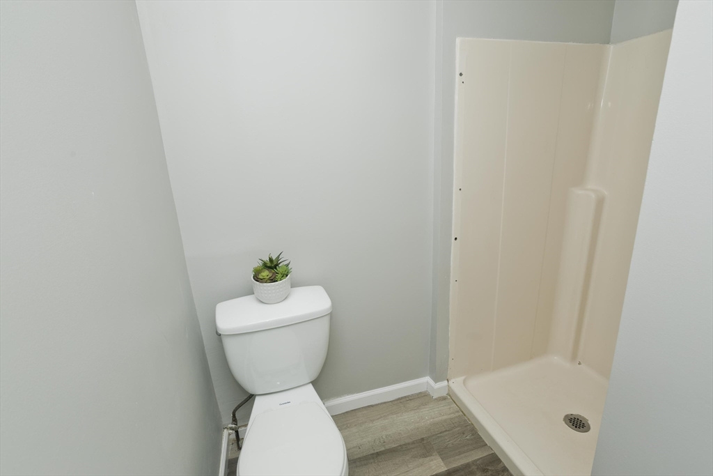 28 Medford Street Springfield, MA 01107 - Photo 10 of 33 Gallery Image 10
