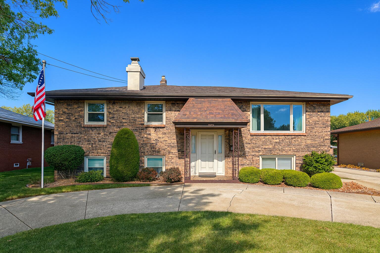 3631 Manor Drive Highland, IN 46322 - Photo 29 of 30 a front view of a house with a yard