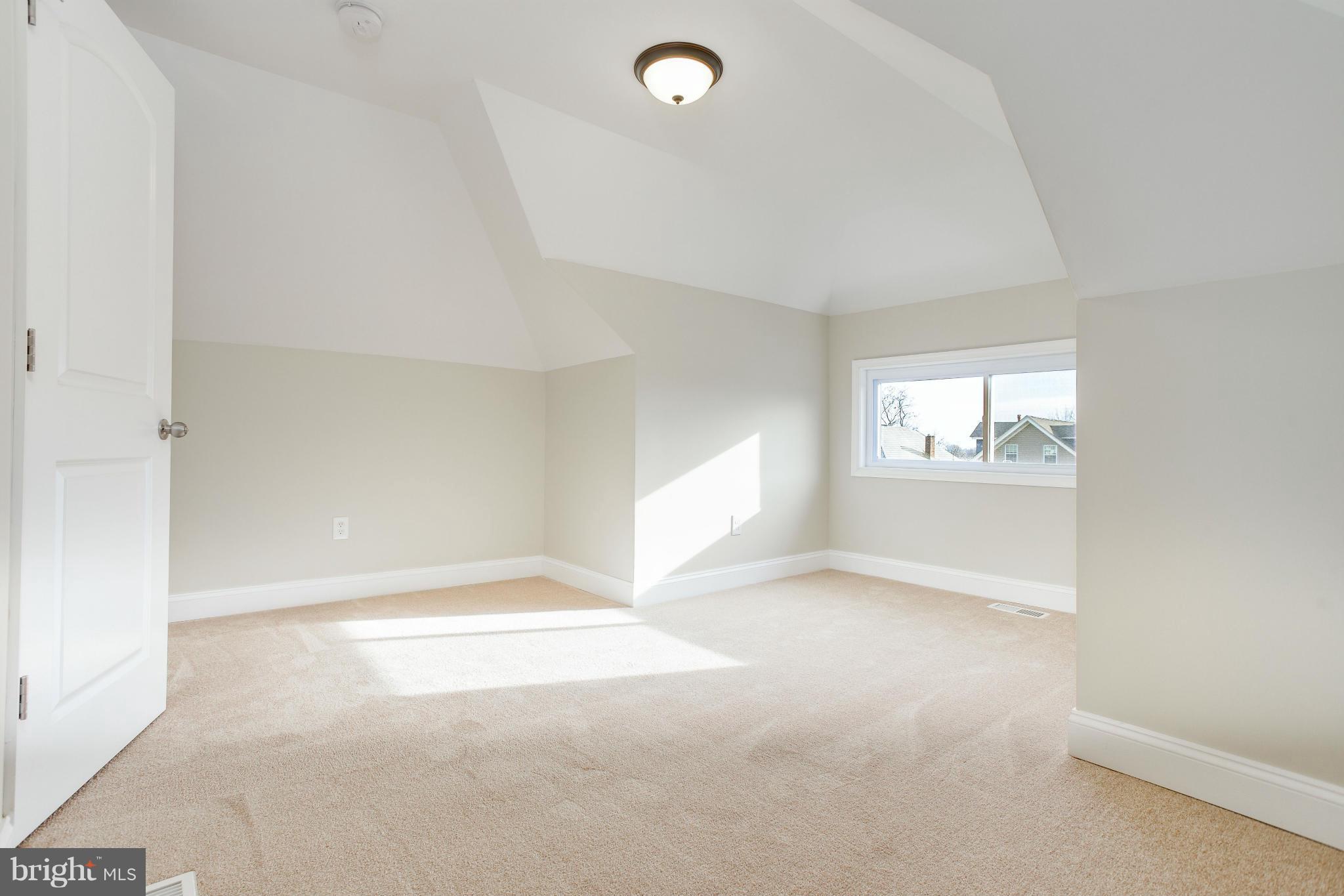 3210 Vickers Road Baltimore, MD 21216 - Photo 21 of 30 Interior (General)