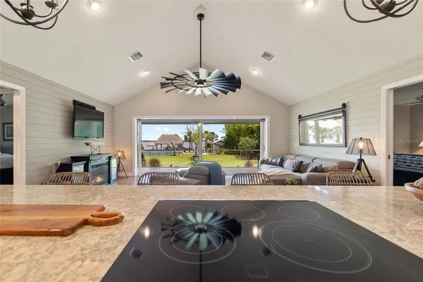 $998,000 | 1395 South Lake Reedy Boulevard, Frostproof, FL 33843