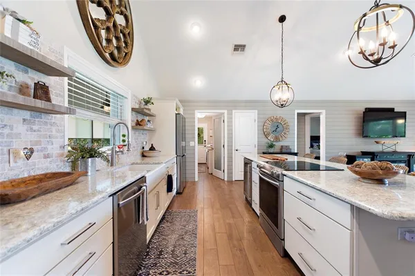 $998,000 | 1395 South Lake Reedy Boulevard, Frostproof, FL 33843