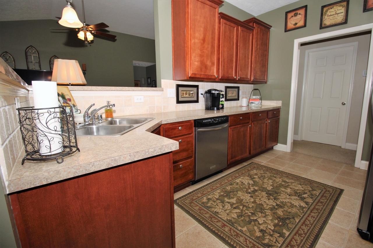 210 Ransom Trace Georgetown, KY 40324 - Photo 5 of 32 210 Ransom Trace - kitchen (2)