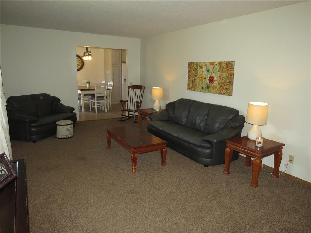4110 Chipper Road Columbus, IN 47203 - Photo 3 of 23 Gallery Image 3