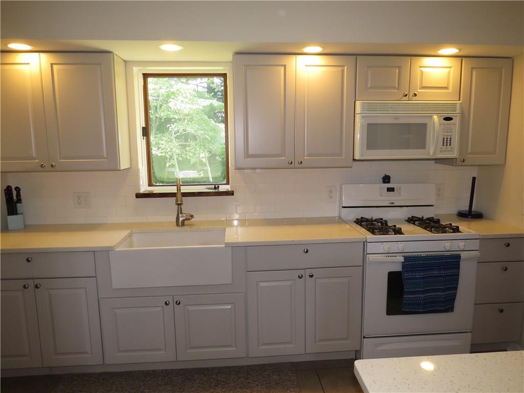 4110 Chipper Road Columbus, IN 47203 - Photo 4 of 23 Gallery Image 4