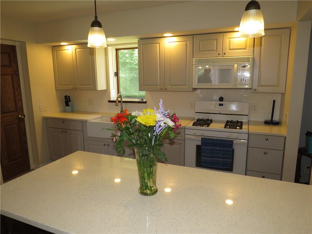 4110 Chipper Road Columbus, IN 47203 - Photo 5 of 23 Gallery Image 5