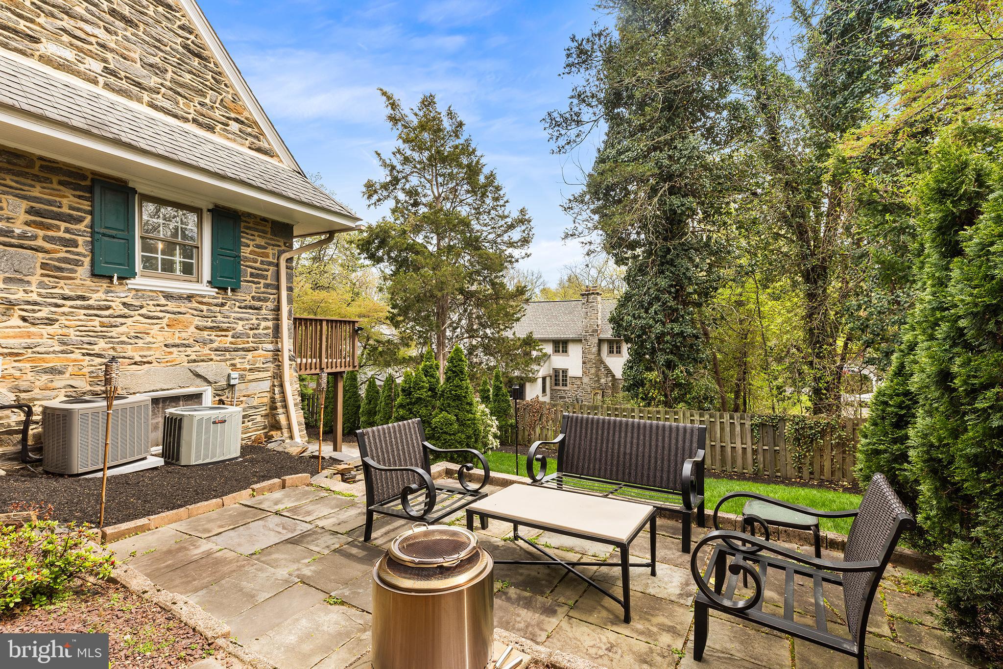 16 Radcliff Road Bala Cynwyd, PA 19004 - Photo 38 of 40 Relaxing Patio