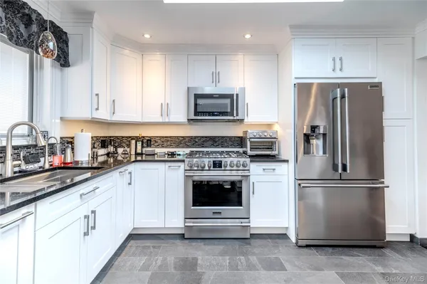 $1,428,000 | 3-25 149th Street | Whitestone