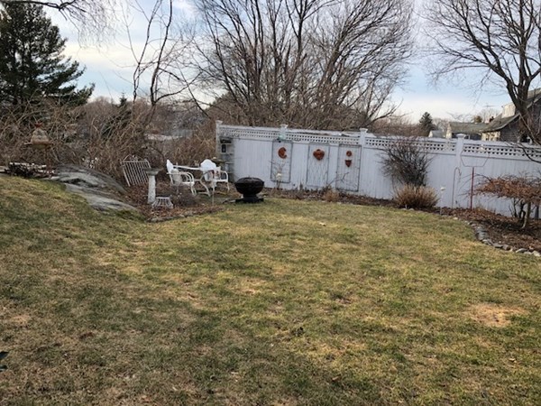 16 Evans Road, Unit 1 Marblehead, MA 01945 - Photo 13 of 14 Gallery Image 13