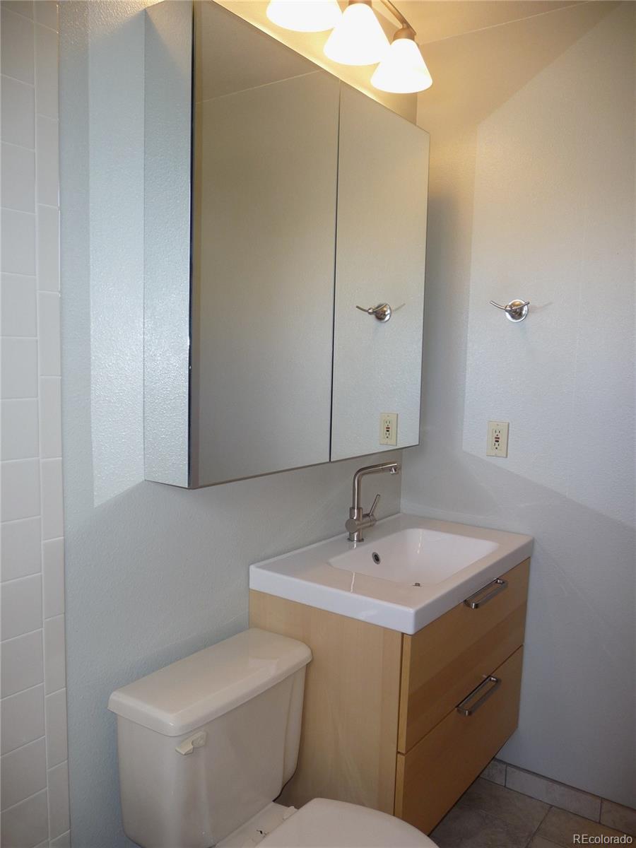 9502 Pinebrook Street Highlands Ranch, CO 80130 - Photo 16 of 24 Gallery Image 16
