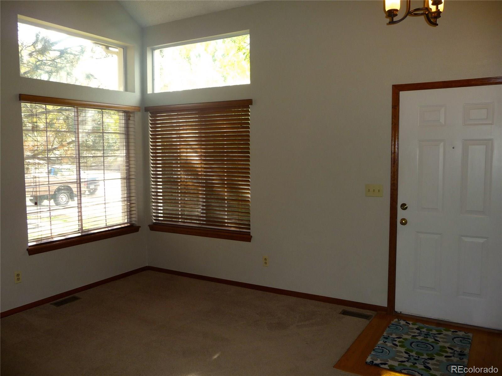9502 Pinebrook Street Highlands Ranch, CO 80130 - Photo 5 of 24 Gallery Image 5