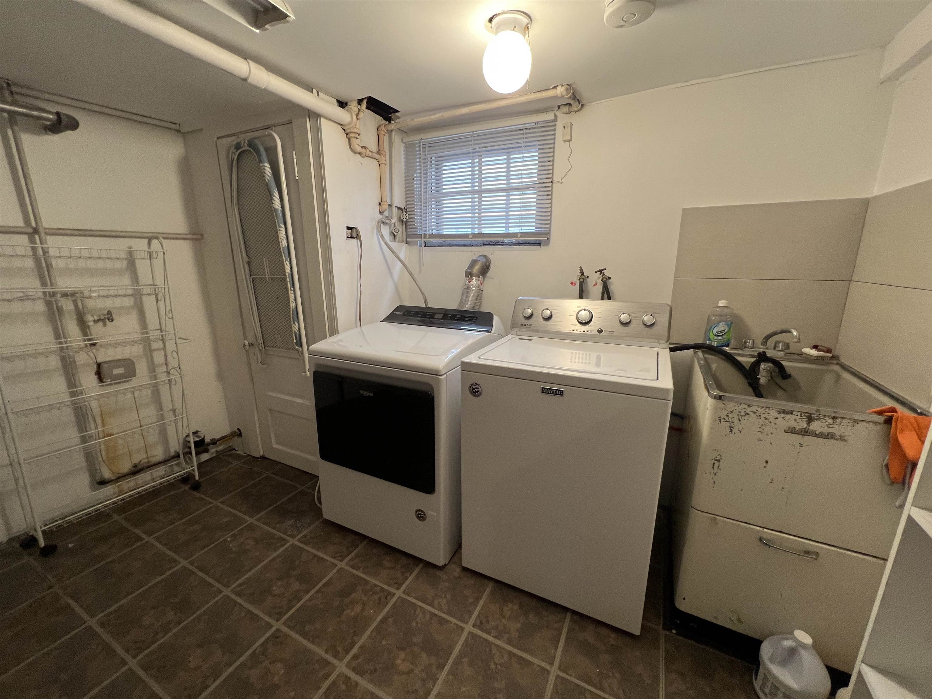 1 8th Street Ridgefield Park, NJ 07660 - Photo 19 of 27 a utility room with dryer and washer