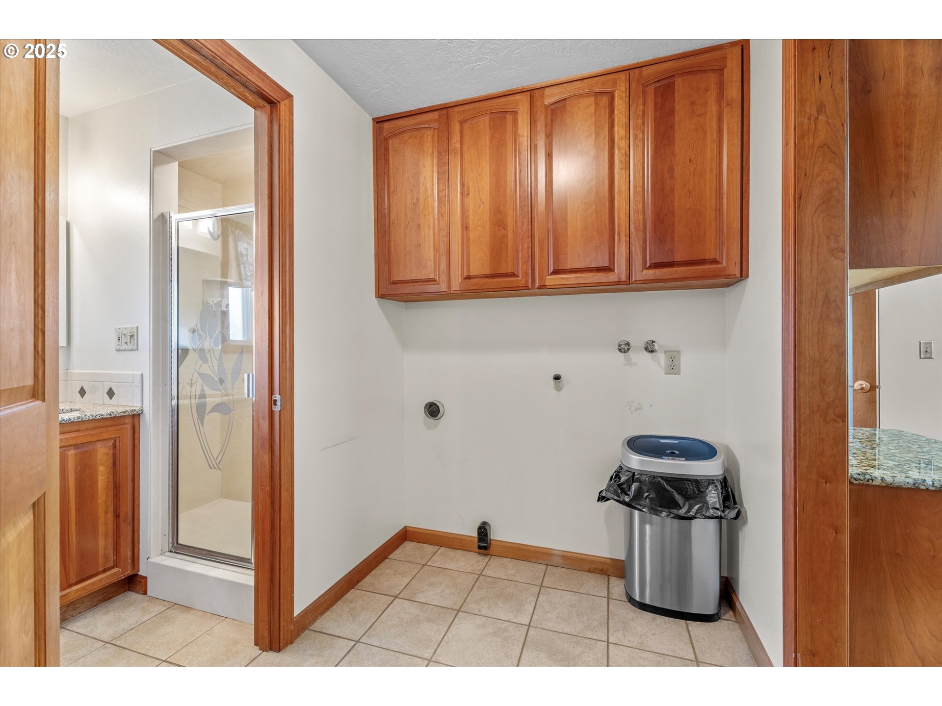 32117 Bellinger Scale Road Lebanon, OR 97355 - Photo 18 of 40 a view of a storage & utility room