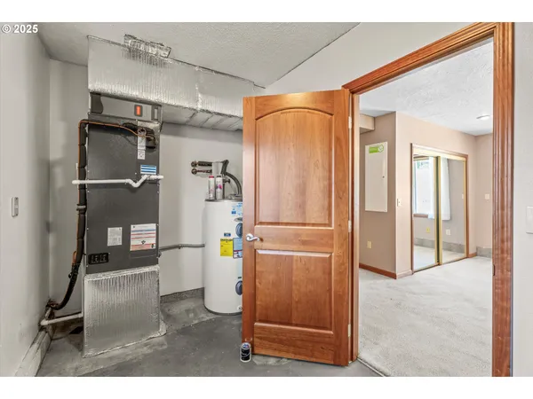 $775,000 | 32117 Bellinger Scale Road, Lebanon, OR 97355