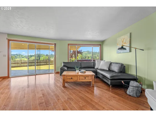 $775,000 | 32117 Bellinger Scale Road, Lebanon, OR 97355