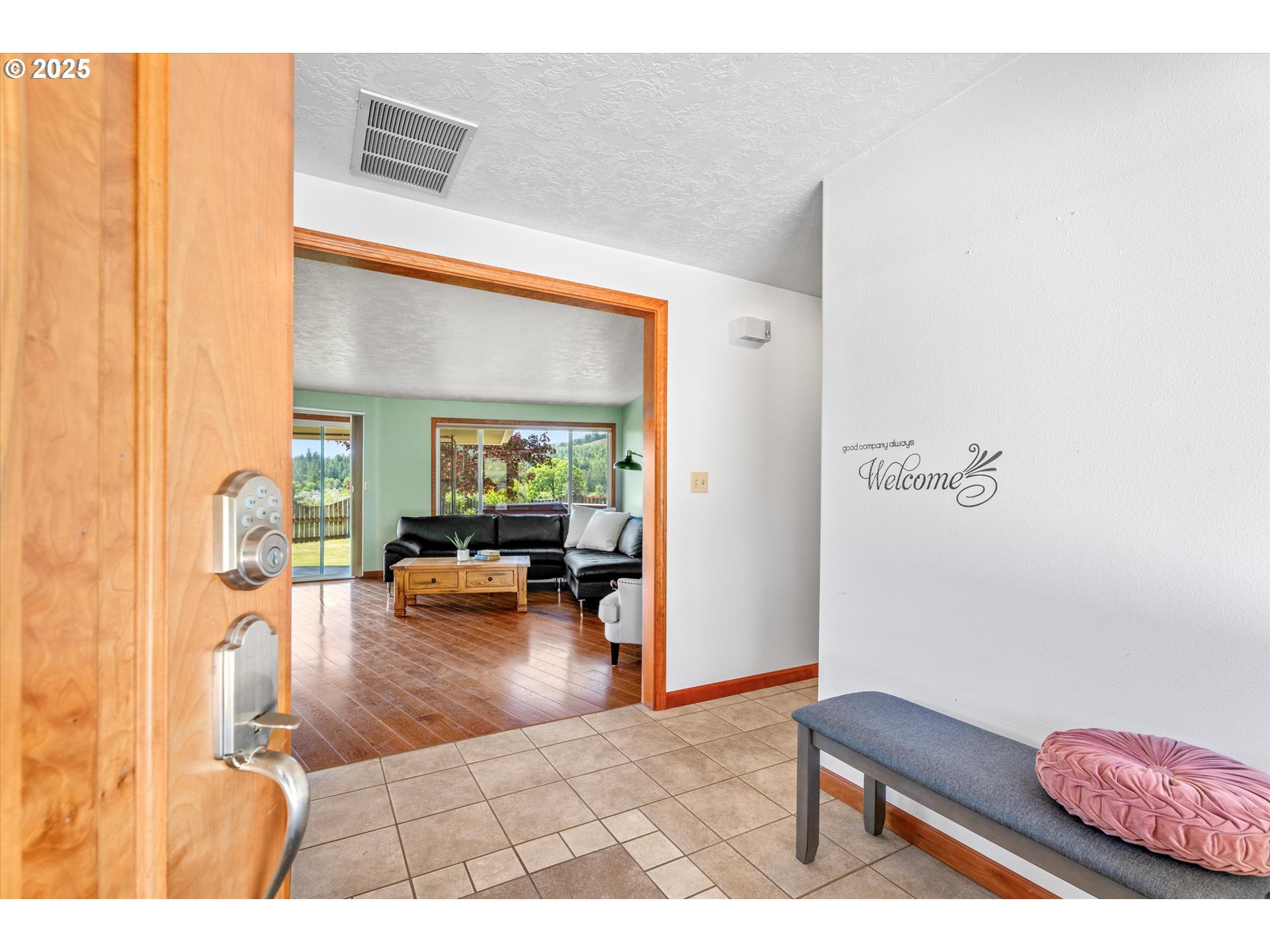 32117 Bellinger Scale Road Lebanon, OR 97355 - Photo 7 of 40 a view of livingroom with furniture and wooden floor
