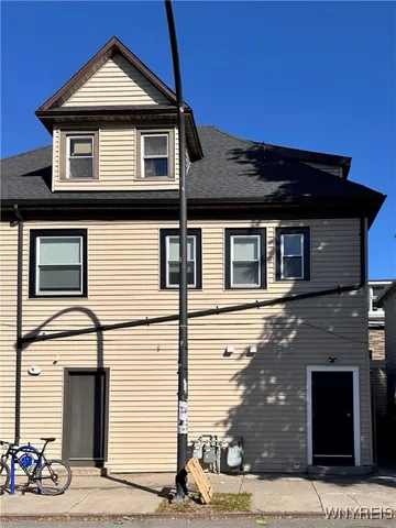$1,600 | 387 Forest Avenue, Buffalo, NY 14213