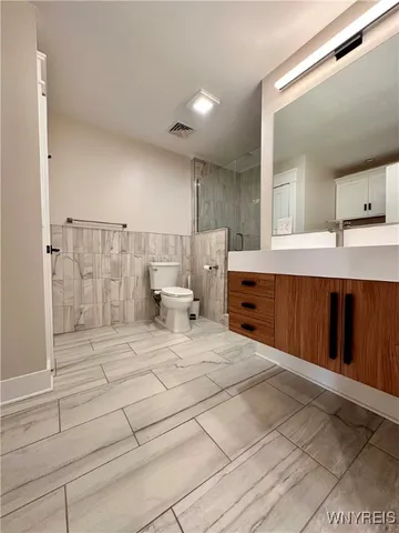 $1,600 | 387 Forest Avenue, Buffalo, NY 14213