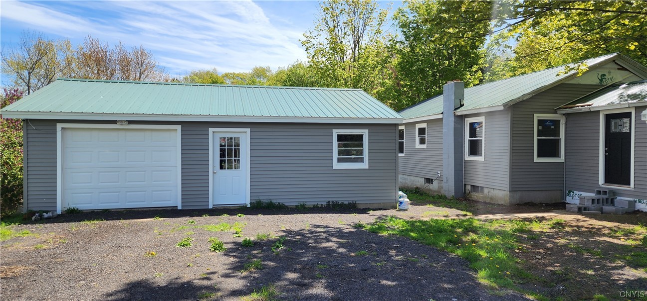 1036 County Rte 29 Scriba, NY 13126 - Photo 2 of 15