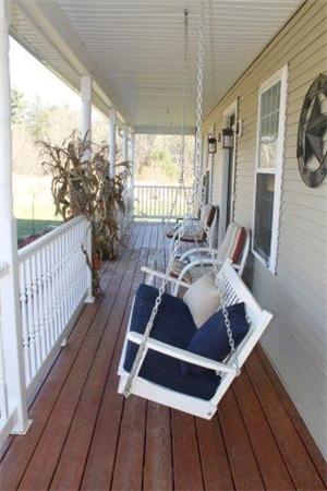 155 Draper Road East Brookfield, MA 01515 - Photo 3 of 30