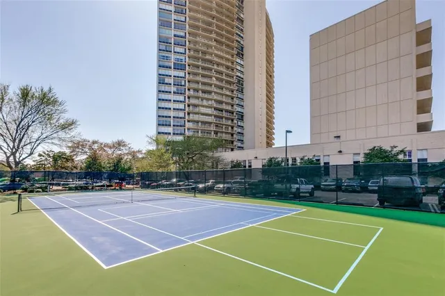 a view of a tennis court
