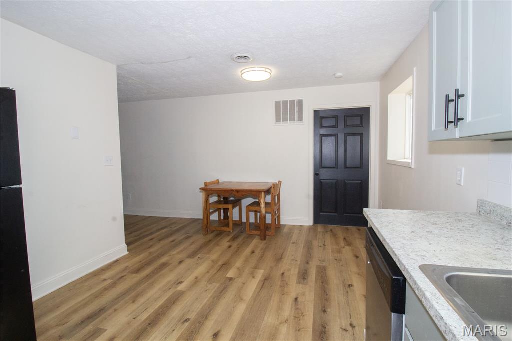 13949 Compton Road Dixon, MO 65459 - Photo 6 of 27