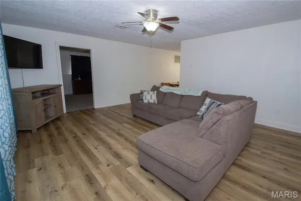 $190,000 | 13949 Compton Road, Dixon, MO 65459