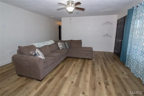 $190,000 | 13949 Compton Road, Dixon, MO 65459