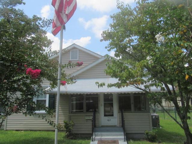 162 5th Street Rockingham, NC 28379 - Photo 3 of 19 20170815192253593417000000-o