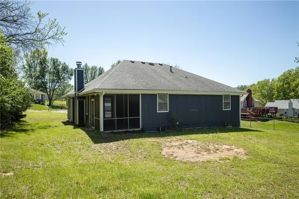 $314,000 | 505 Mallory Court, Warrensburg, MO 64093