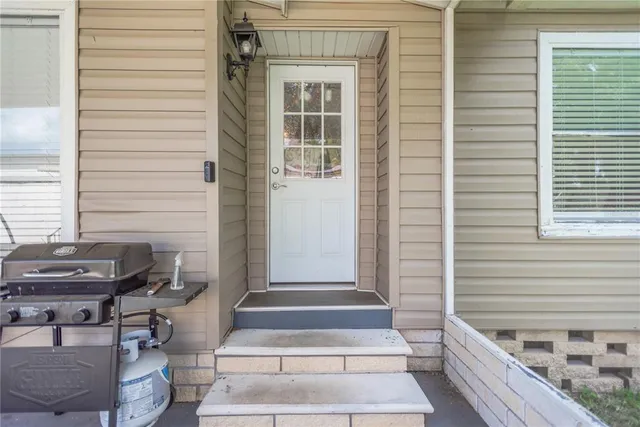 a house view with a outdoor space