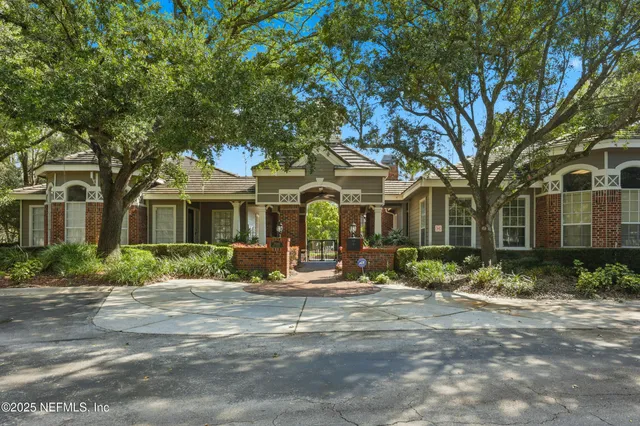 $265,000 | 10000 Gate Parkway North, Unit 1528, Jacksonville, FL 32246