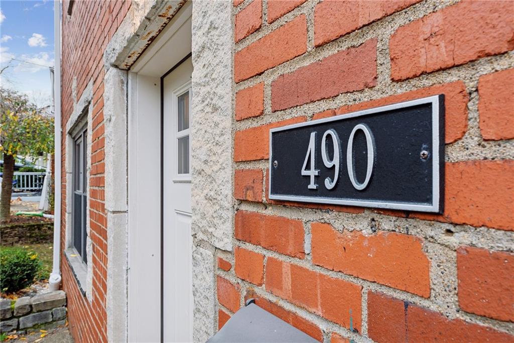 490 Haverhill Road Pittsburgh, PA 15228 - Photo 2 of 46 a sign broad on a brick wall