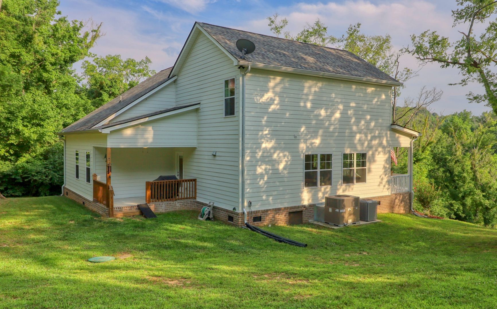 1658 Center Star Road Columbia, TN 38401 - Photo 30 of 36 a view of a house with a yard