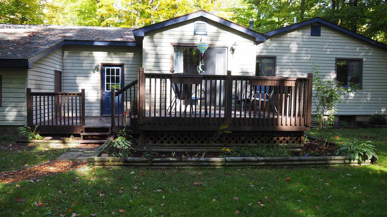 1848 Lardie Road Traverse City, MI 49696 - Photo 4 of 26 1880803-3.JPG