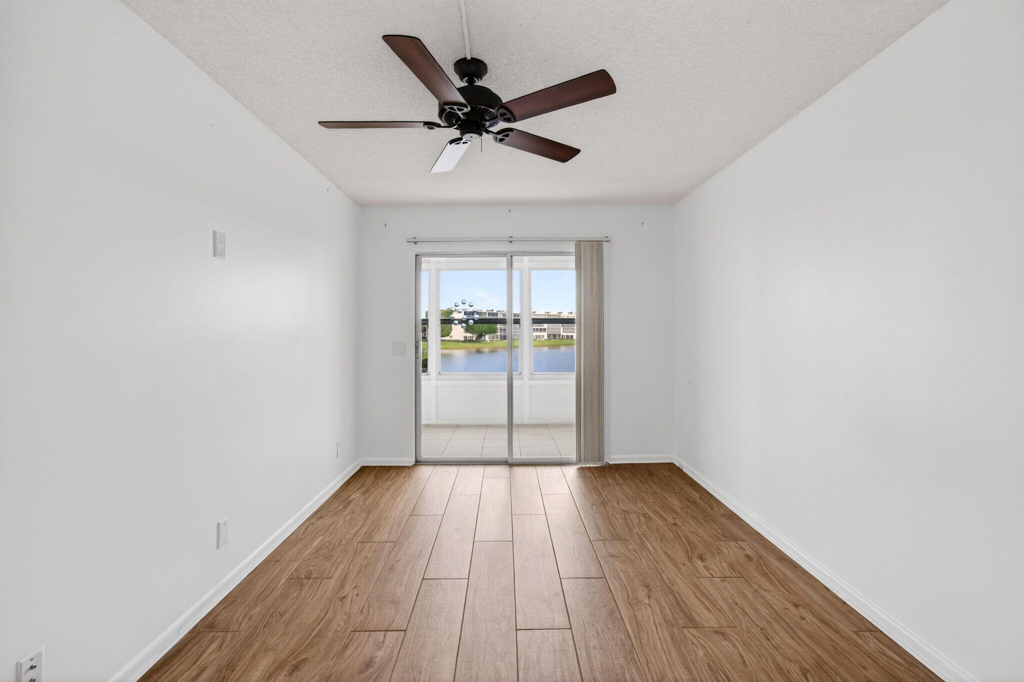 2027 Exeter Boca Raton, FL 33434 - Photo 10 of 100 42-web-or-mls-DSC_7865