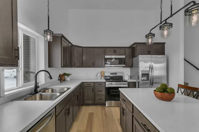 $419,900 | 31142 Terra Vista Lane, Rockville, MN 56301