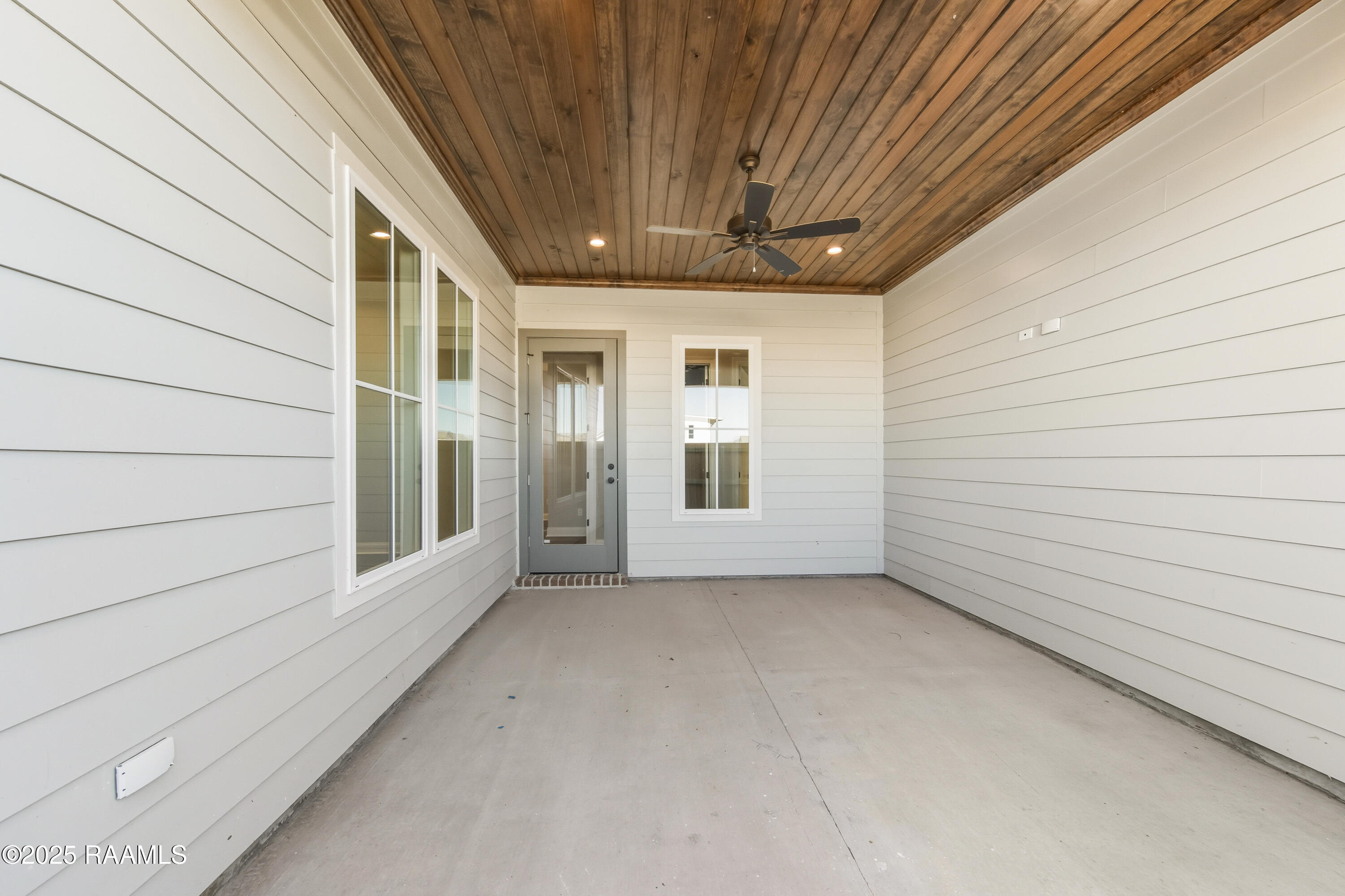 202 Keystone Drive Scott, LA 70583 - Photo 24 of 28 Outdoor Patio