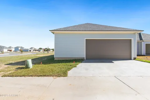 $393,990 | 202 Keystone Drive, Scott, LA 70583
