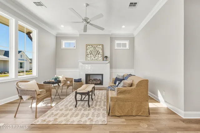 $393,990 | 202 Keystone Drive, Scott, LA 70583